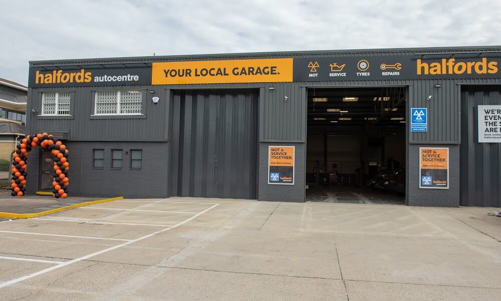 Halfords Autocentre Guildford