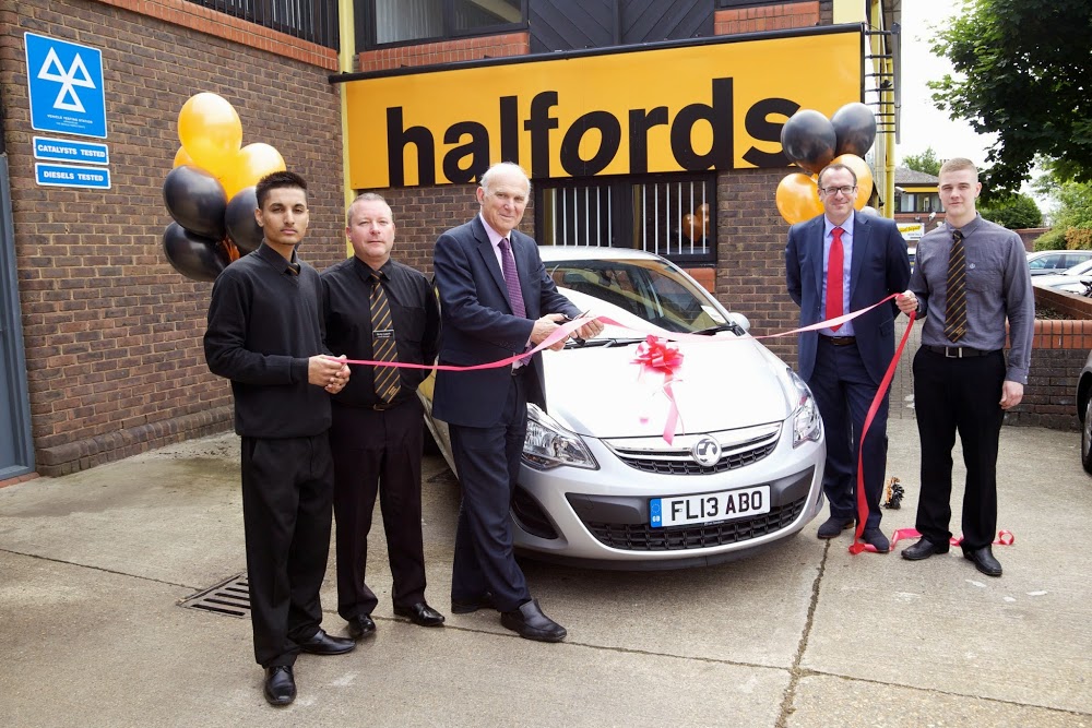 Halfords Autocentre Teddington