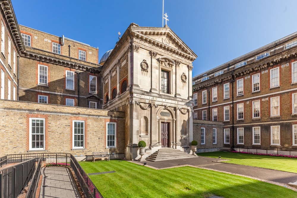 St John & St Elizabeth Hospital