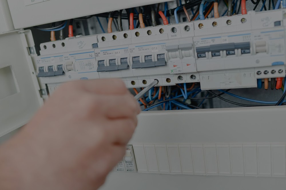 KZS Electrical Services – 24/7 Emergency Electricians, Domestic & Commercial Electricians Blackburn